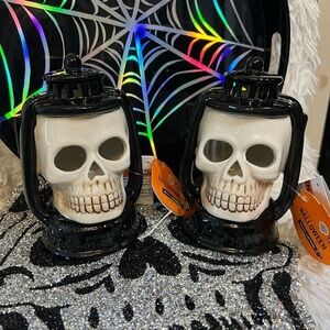 ☠️☠️NWT- 2 SUPER CUTE LIGHT UP SKELETON LANTERNS☠️☠️
